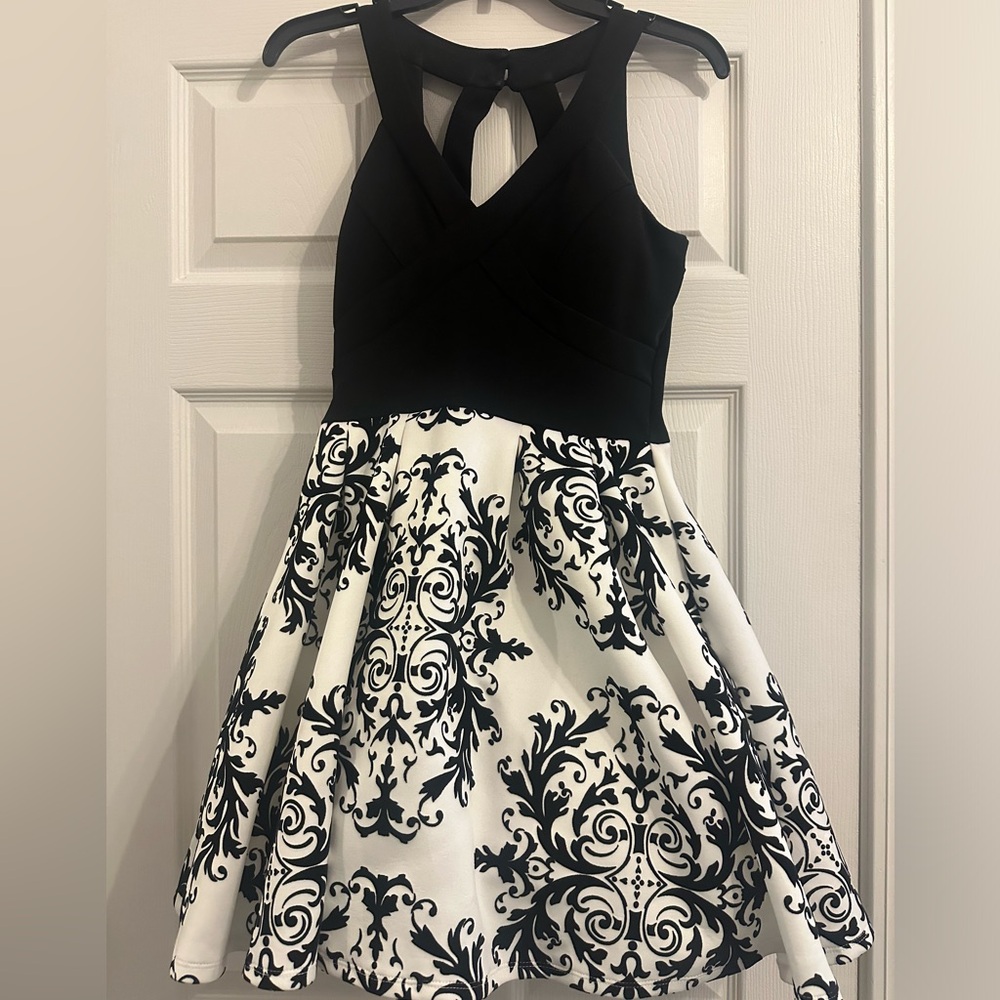 Crystal Doll Black and White Homecoming Dress (1)